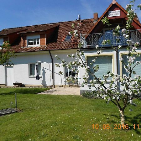 Ferienwohnungen Am Plaetlinsee Wustrow  Экстерьер фото